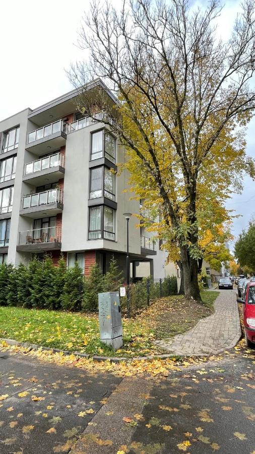 Hugo Apartment & Parking Рига Экстерьер фото