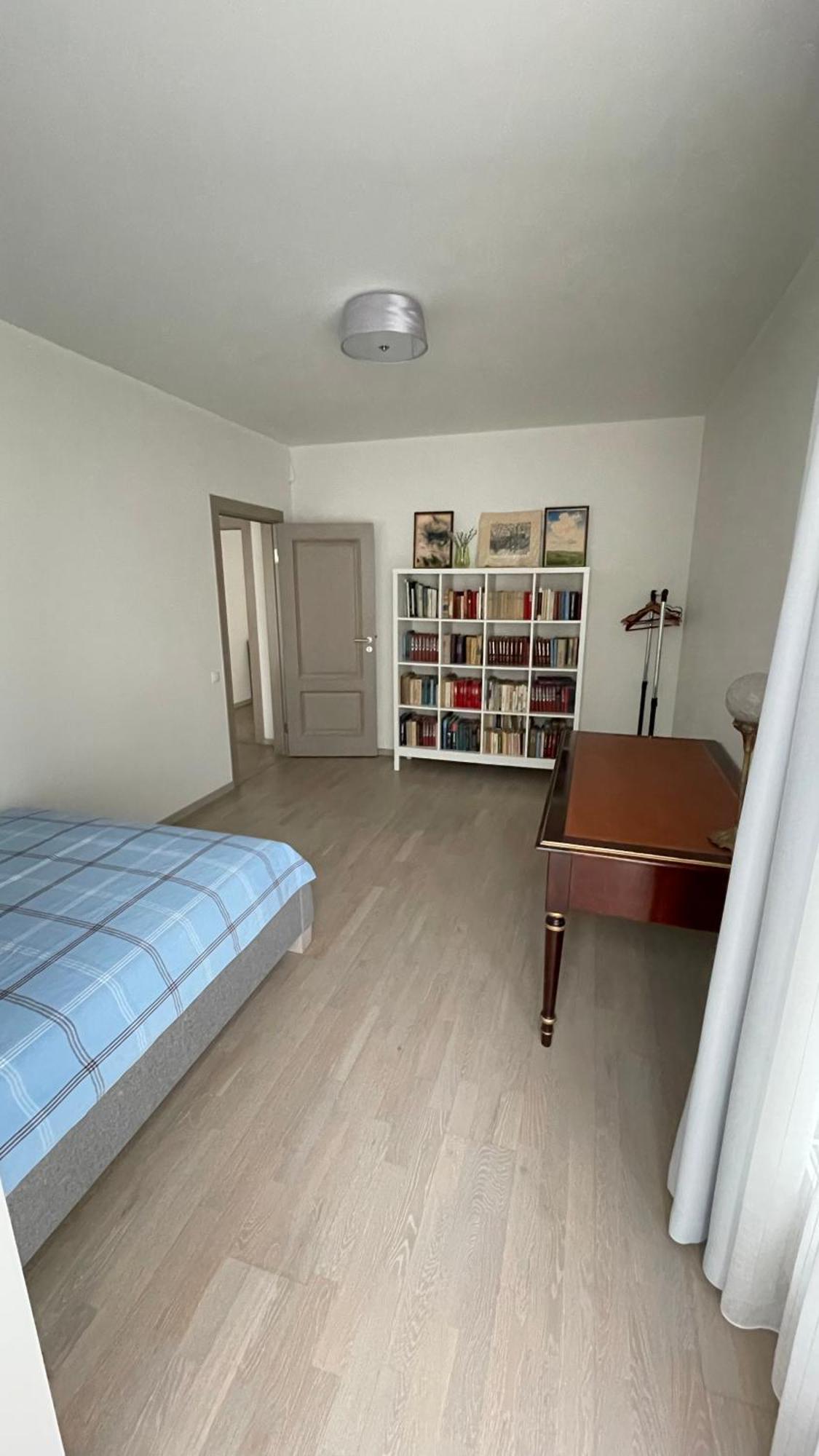 Hugo Apartment & Parking Рига Экстерьер фото