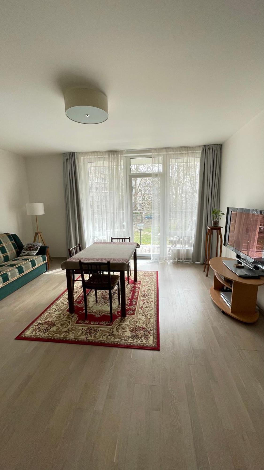 Hugo Apartment & Parking Рига Экстерьер фото