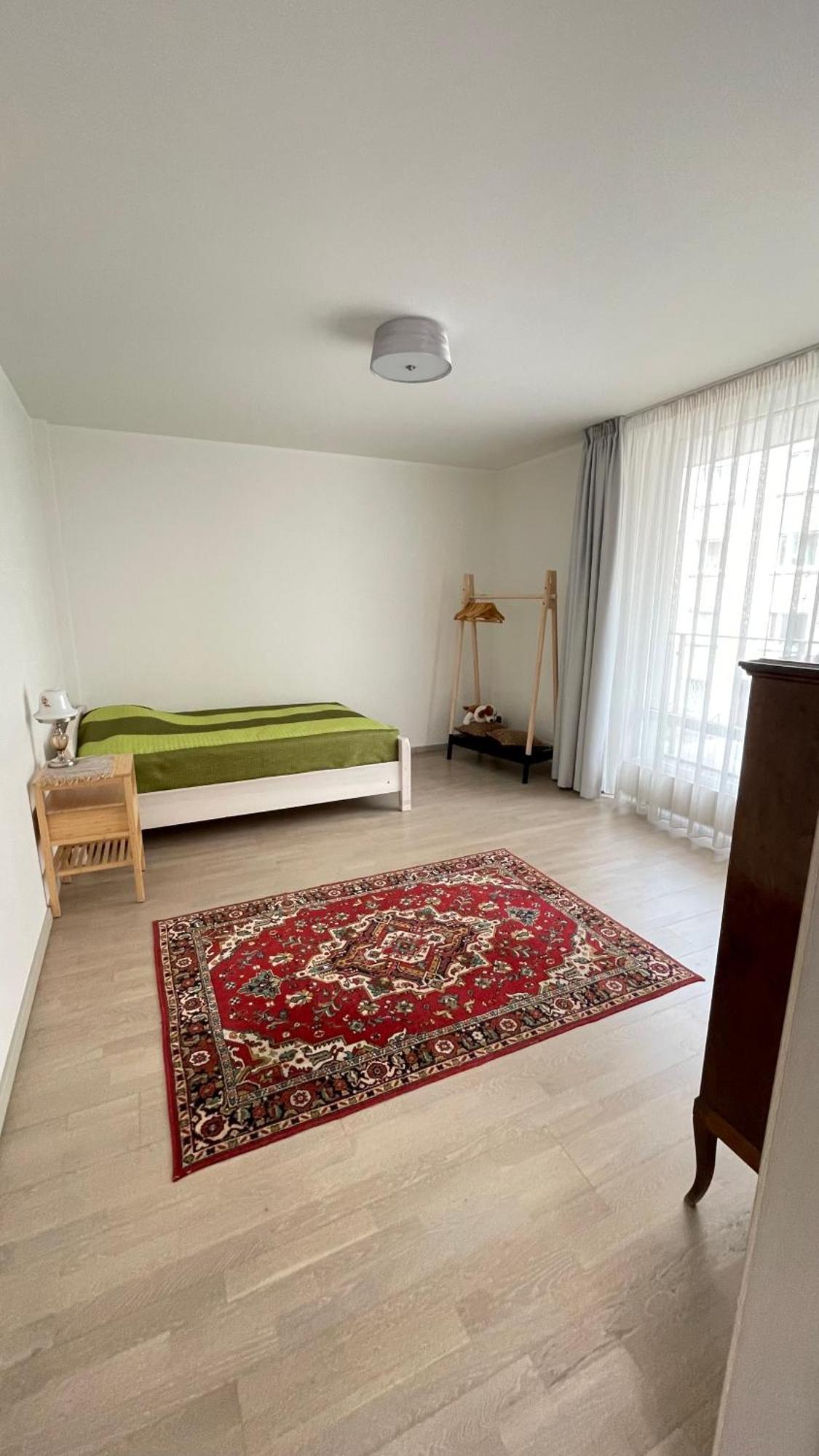 Hugo Apartment & Parking Рига Экстерьер фото